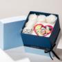 flower box con rose bianche e stampa su tela